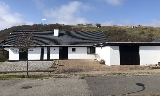 Frederikshavn Villa | Housing by the sea 146 m2 tel. 22535532