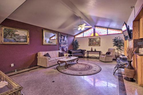 North Shore House | Houston Home with Yard and Grill - 9 Mi to Downtown