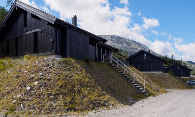 Atra House | Hovdetunet 77-Gaustablikk