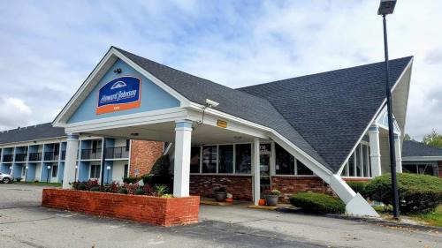 Bangor Hotel | Howard Johnson by Wyndham Bangor