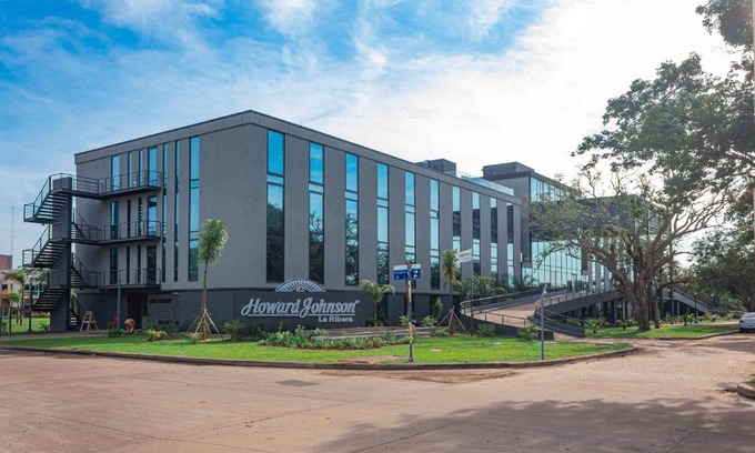 Resistencia Hotel | Howard Johnson Plaza La Ribera