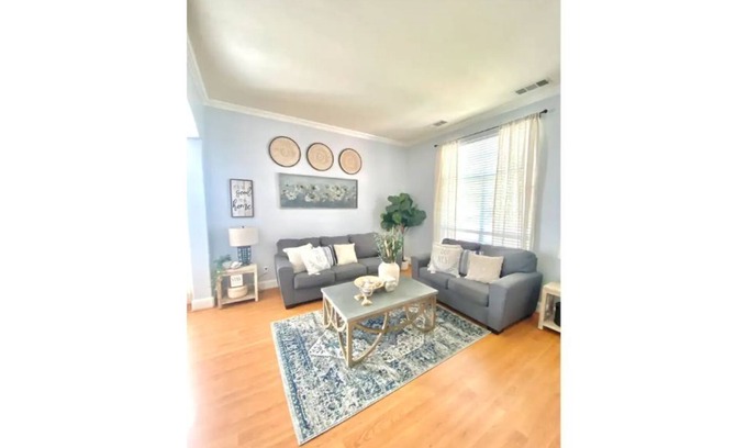 Northwest Carrollton House | Howdy Beach House