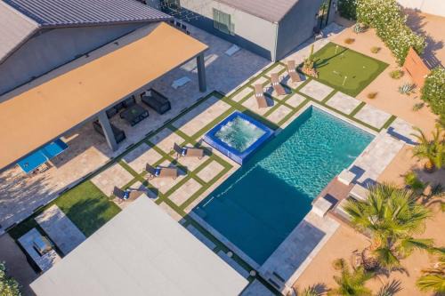 Avant House | HoZho Residence on Sweetwater