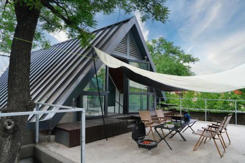 Huayin House | Hua Shan Hidden Spring Exclusive Villa - Entire Private Property 隐泉禅境全栋私邸