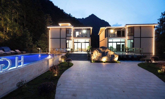 Wulingyuan Hotel | Huagu Jianzhu Guesthouse Zhangjiajie