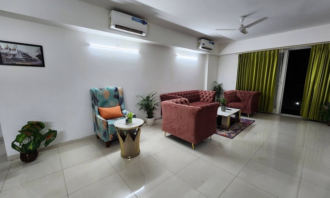 Noida Apartment | Huge Palatial Apartment on Express Way near Noida Expo