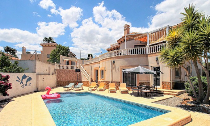 San Miguel de Salinas House | Huge vacation home with private pool and large garden