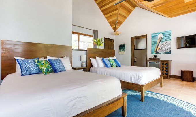 Placencia House | Hummingbird: Beachfront Cabana with Private Veranda on Belize Private Island