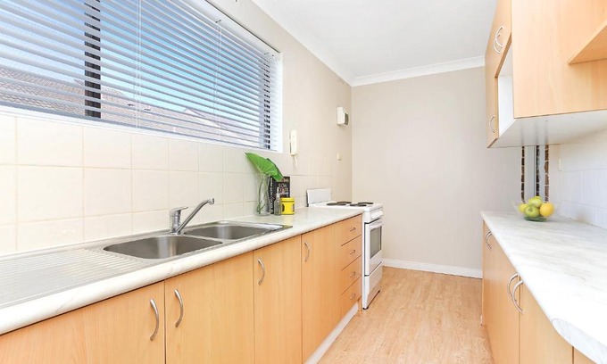 Mortdale Apartment | Hurstville home with a view, comfort & style