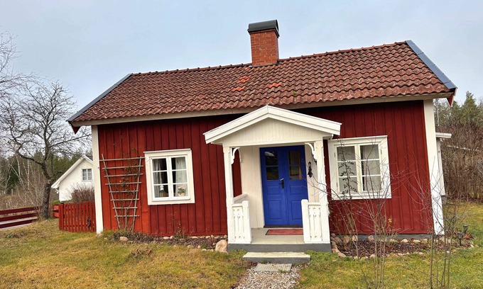 Berga House | Hus Boholt - Charming Swedish house for 2 persons with fireplace
