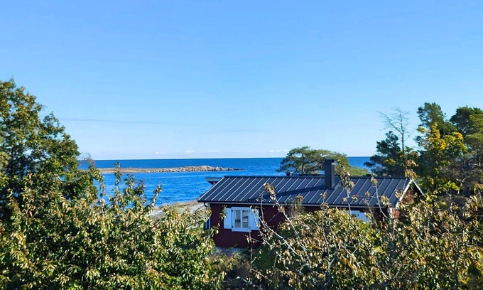 Oskarshamn Municipality House | Hus Kråkelund - Your idyllic Swedish house in the middle of the archipelago