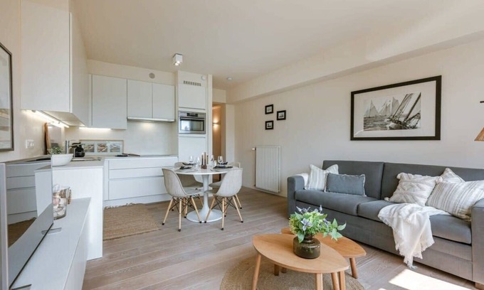 Albertstrand Apartment | Huswell - Perfectly located apartment in Knokke