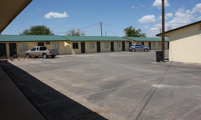 Safford Hotel | HWY Express Inn and Suites