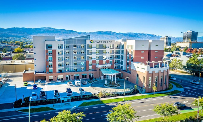 Dilworth Mountain Estates Hotel | Hyatt Place Kelowna