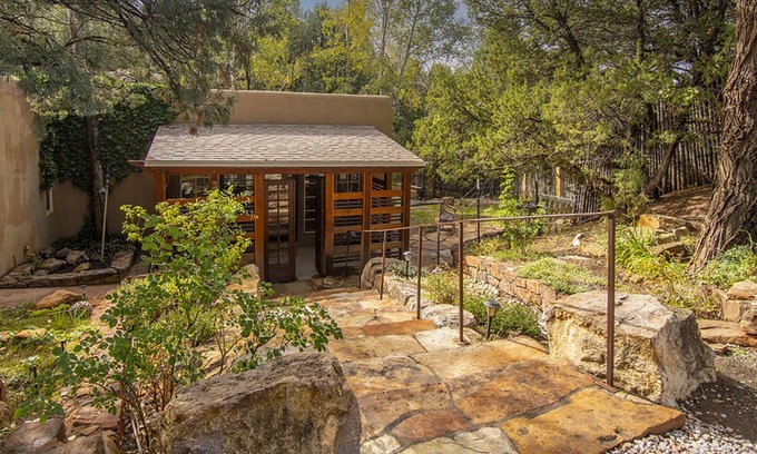 North Hills House | Hyde Park Haven - Across the Street from 10,000 Waves!