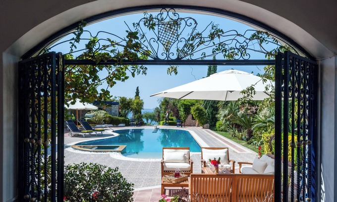 Pigadia Villa | Hydra Bay Resort Vip Beach Villas - up to 50 guests