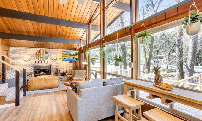 Mono Vista Cabin | Hygge A-Frame Getaway
