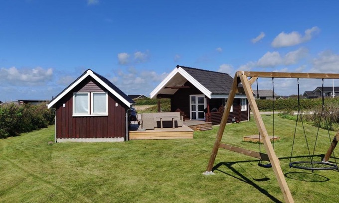 Nr. Lyngby Strand House | Hyggely - A Place By The Sea - Nørre Lyngby