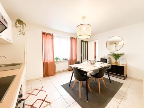 Trignac Apartment | Hyper center - 10'St Nazaire