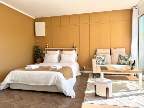 Courseulles-sur-Mer Apartment | Idéal couple - La Petite Oasis - 10min à pieds du centre ville & plage - 2km du Centre Juno Beach - 23min du Mémorial de Caen - wifi gratuit