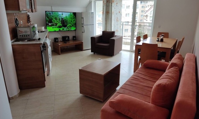 Sunny Beach Apartment | Ideal 3-bed apart. for families closed to the Beach