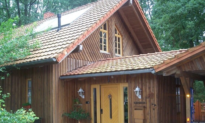 Bendingbostel Apartment | Ideal for nature lovers and hikers, large garden, dog is welcome
