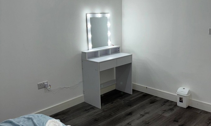 Hounslow Central Apartment | Ideal Heathrow Base. 2BR, 2BA Apt in Hounslow