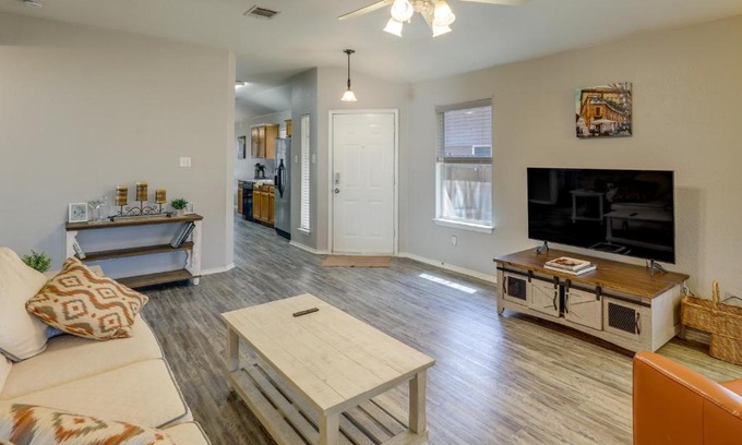 Park Ridge House | Ideally Located Austin Home with Fenced-In Yard!