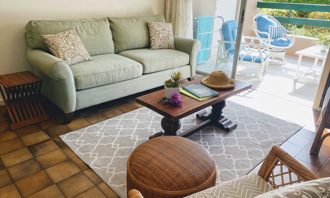 Garrison Historic Area Condo | Ideally located Two Bedroom Apartment close to beach