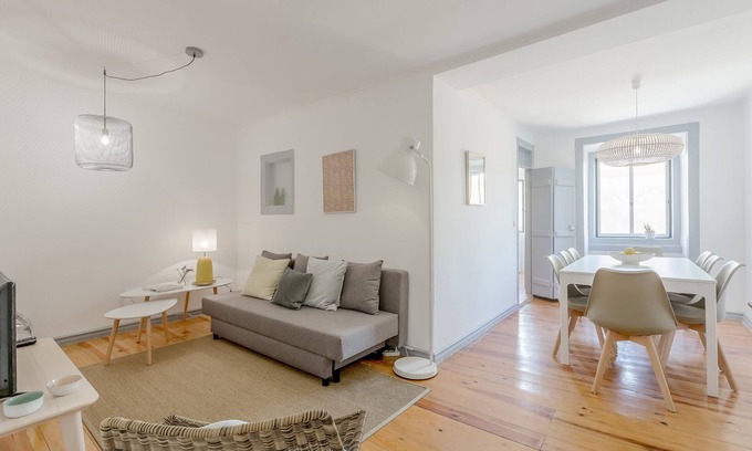 Santo Estevao Apartment | Idyllic Alfama Apartments, by the River