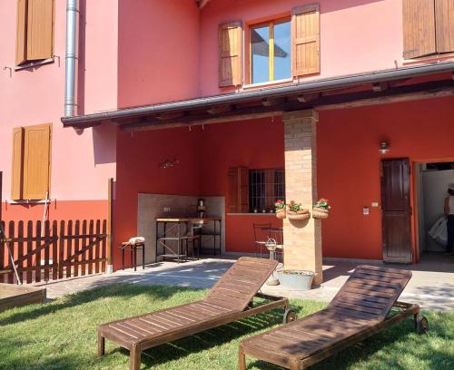 Sasso Marconi House | Il Conte di Montechiaro Rural B&B