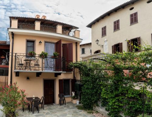 Verduno House | IL CORTILETTO 2 - Verduno