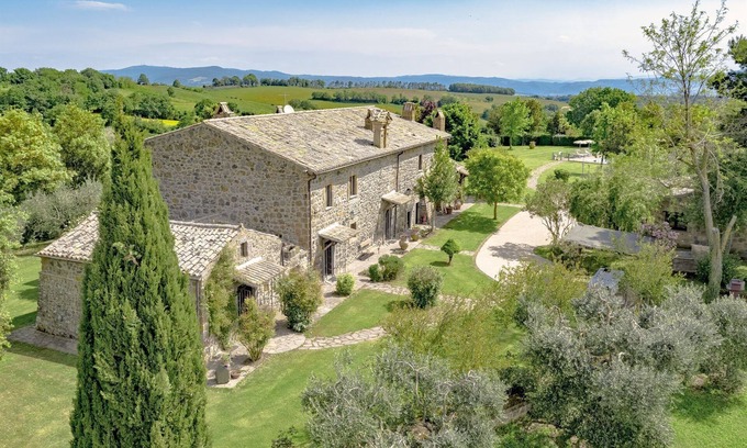 Lubriano Apartment | Il Mandorlo, Casale Bellaluce, Orvieto, Orvieto in Umbria