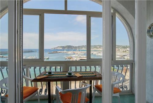 Forio Apartment | Il Torrione sul mare G1