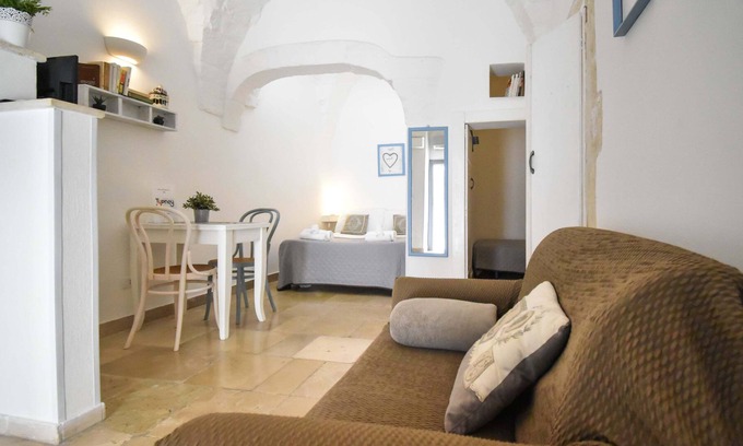 Ostuni Apartment | Il Vico 9 Ostuni by Typney