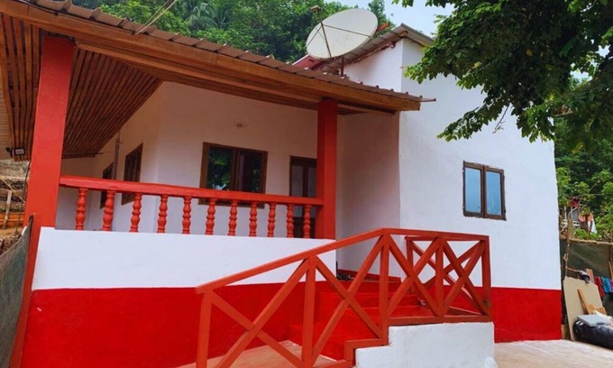 Caue Ilheu Das Rolas House | Ilhéu Castle