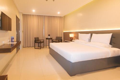 Pavia Hotel | Iloilo Gateway Hotel and Suites by RedDoorz