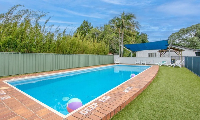 Iluka Apartment | Iluka Villa 4 - Pool, BBQ, private jetty and your own boat ramp.