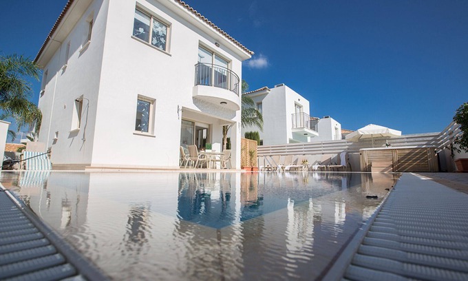 Pernera Villa | Imagine Your Family Renting a Luxury Holiday Villa Close to Protaras Main Attractions
