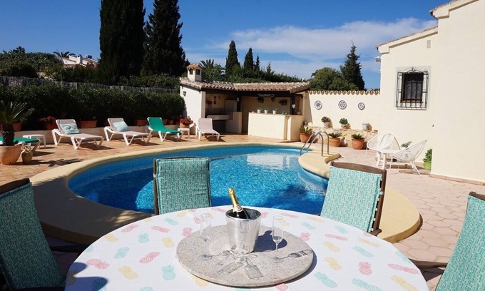 Urbanizacion La Mandarina Villa | Immaculate detached Villa, located adjacent to Javea Golf club,