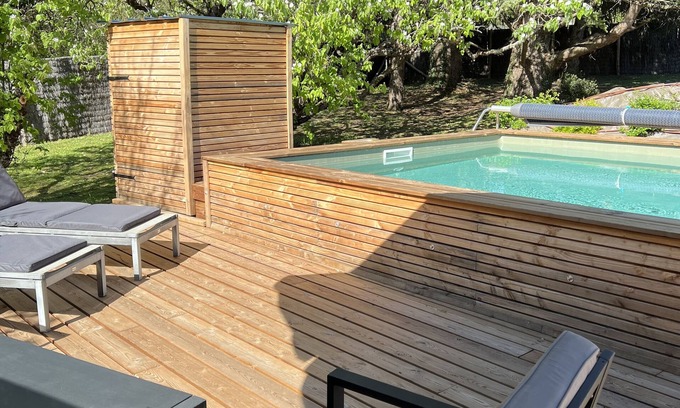 Montauban House | In a green setting, my wooden house with its private swimming pool