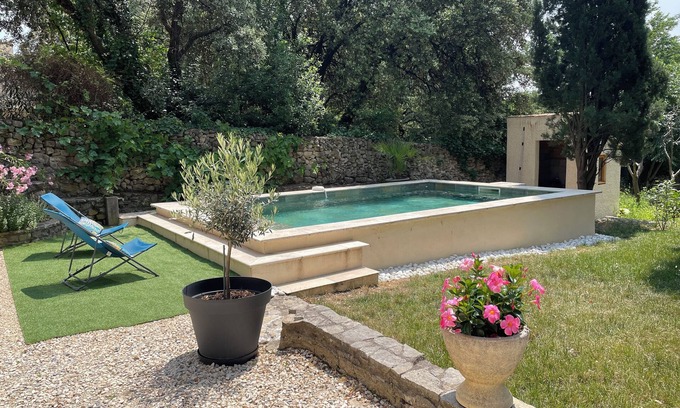 Caremeau Apartment | In Nîmes in the heart of nature with swimming pool