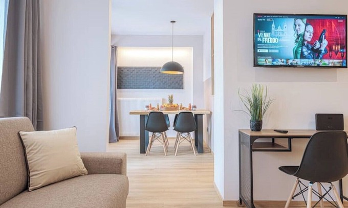 Bassano del Grappa Apartment | [In Style Apartment] with free parking 3 minutes from the station and the center