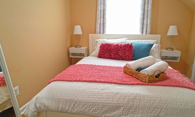 Ohio City Apartment | In the Heart of Ohio City W/ Parking - Steps away from HotSpots
