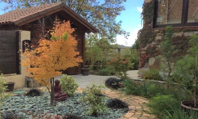 Navacerrada House | In the town of Navacerrada, steps from the center, the lake and trails of the mountains
