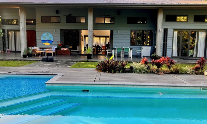 Arorangi House | Inave Tamaiva with pool