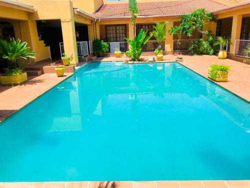 Francistown Bed & Breakfast | Inca Rose Guest House