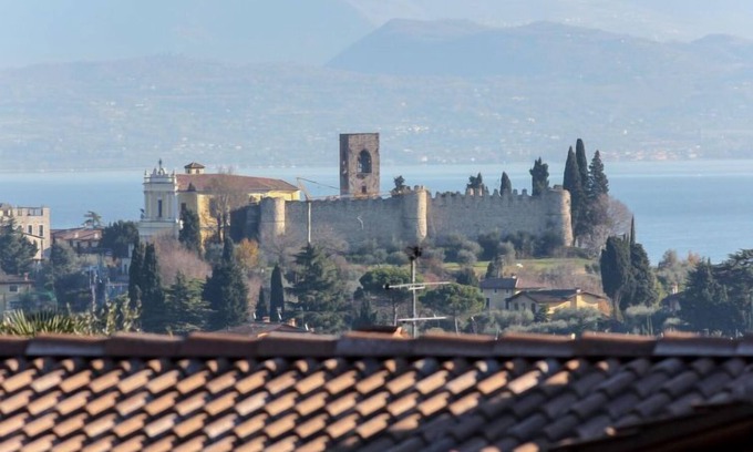 Soiano del Lago House | Incantevole by Interhome
