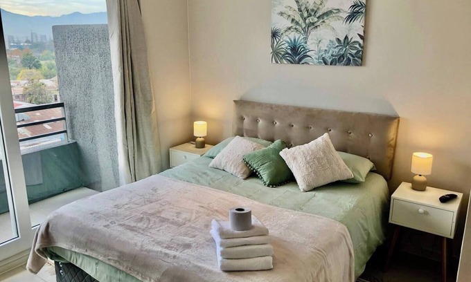 Quinta Normal Apartment | Incredible Apartment in Santiago with Swimming Pool! Ideal for Families - Yungay 1