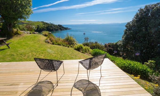 Kaiteriteri Cottage | Incredible Bay Views - Kaiteriteri Bach